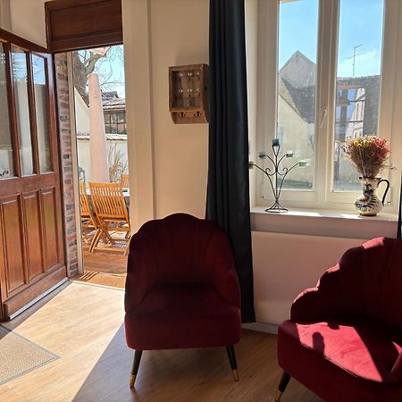 jolie maison de campagne avec piscine intérieur chauffée Fontaine-la-Gaillarde Exterior foto