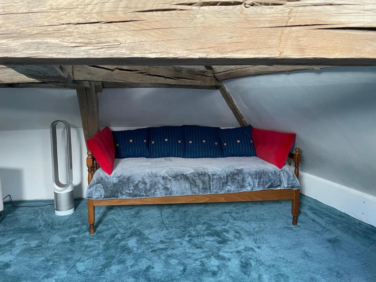 jolie maison de campagne avec piscine intérieur chauffée Fontaine-la-Gaillarde Exterior foto
