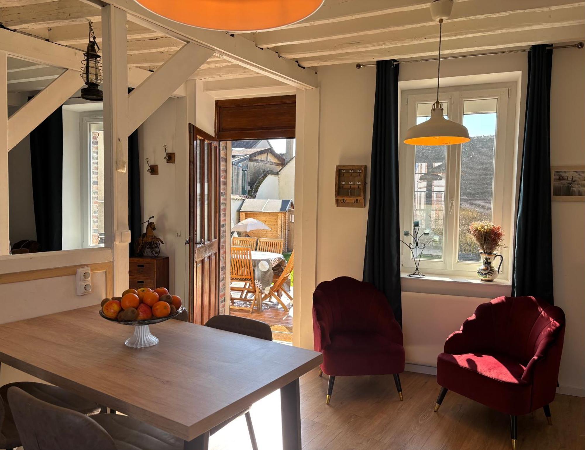 jolie maison de campagne avec piscine intérieur chauffée Fontaine-la-Gaillarde Exterior foto